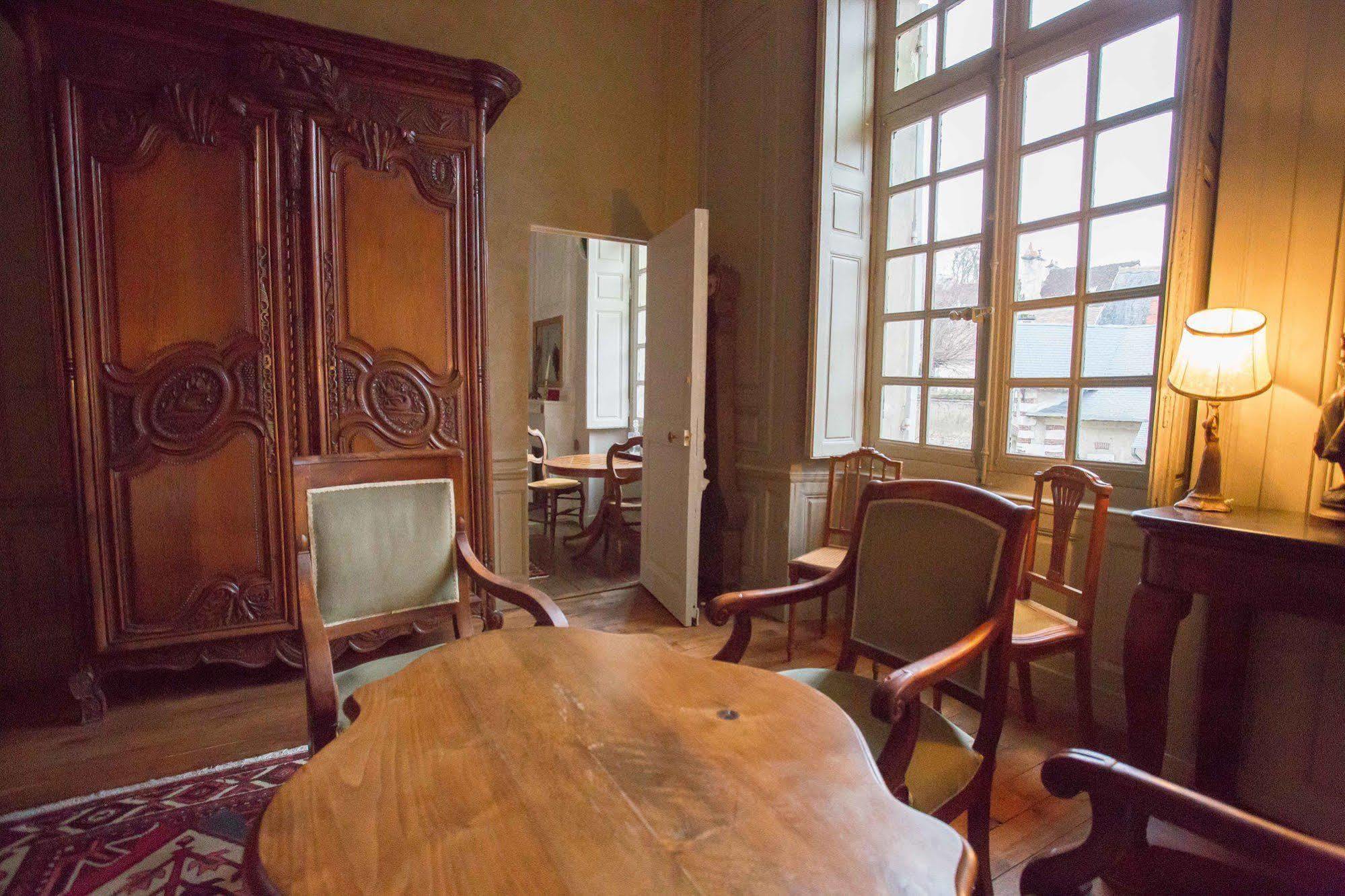 L'Hotel De Panette, Un Exceptionnel Chateau En Coeur De Ville Bourges Buitenkant foto